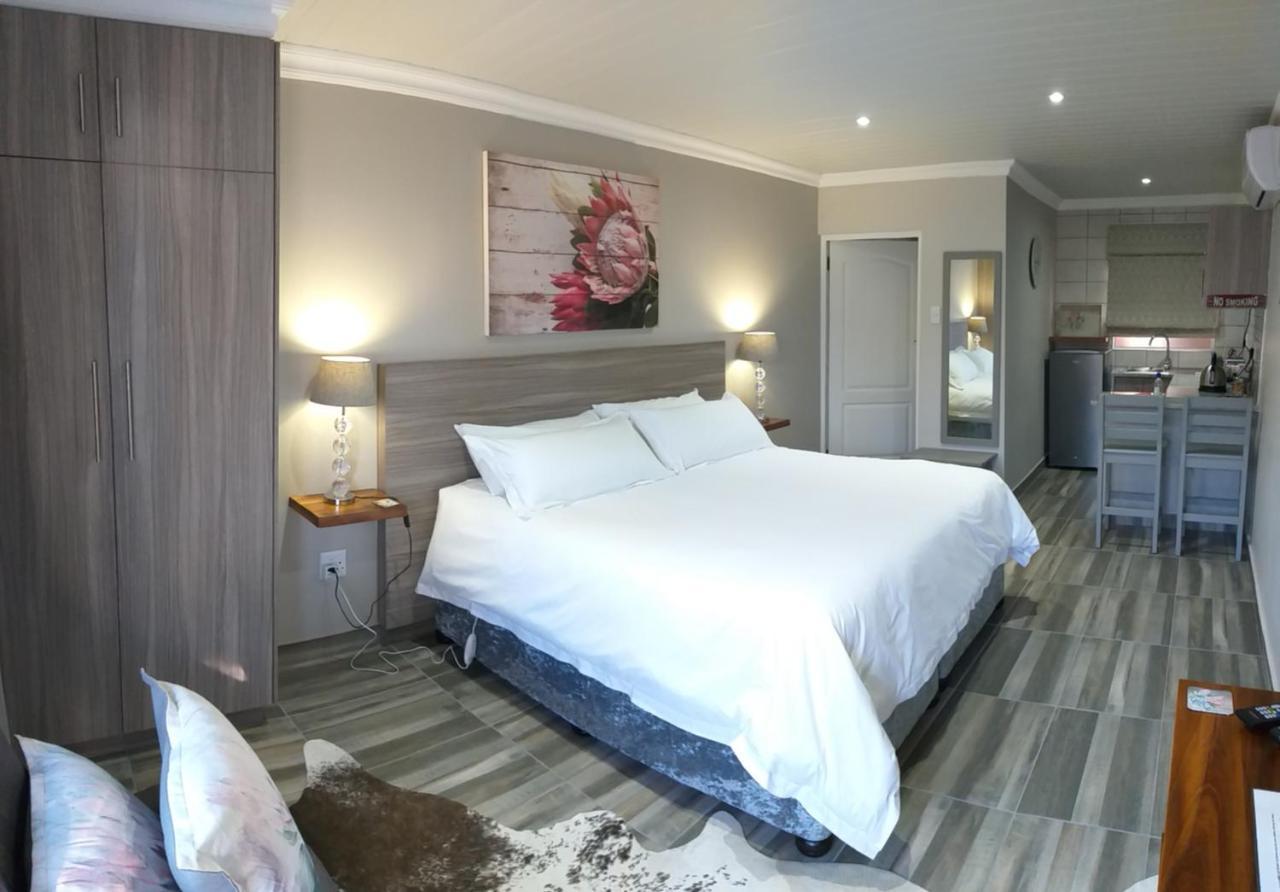 Schnehage Self Catering Lägenhet Bloemfontein Exteriör bild