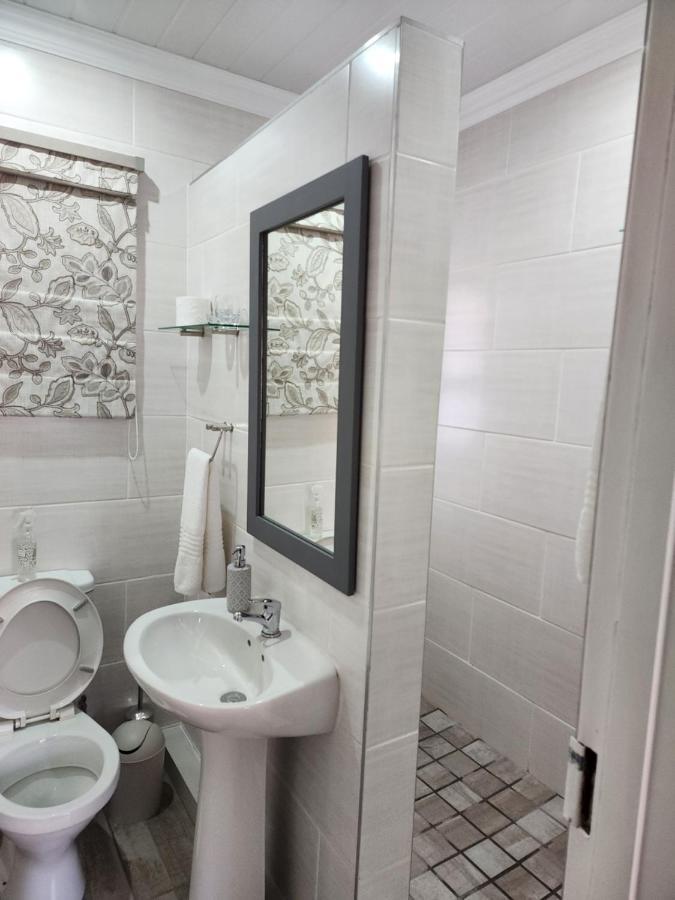 Schnehage Self Catering Lägenhet Bloemfontein Exteriör bild