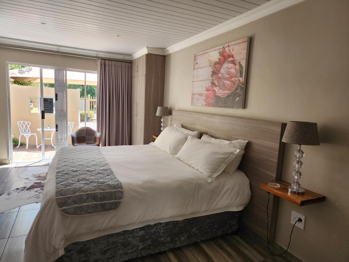 Schnehage Self Catering Lägenhet Bloemfontein Exteriör bild